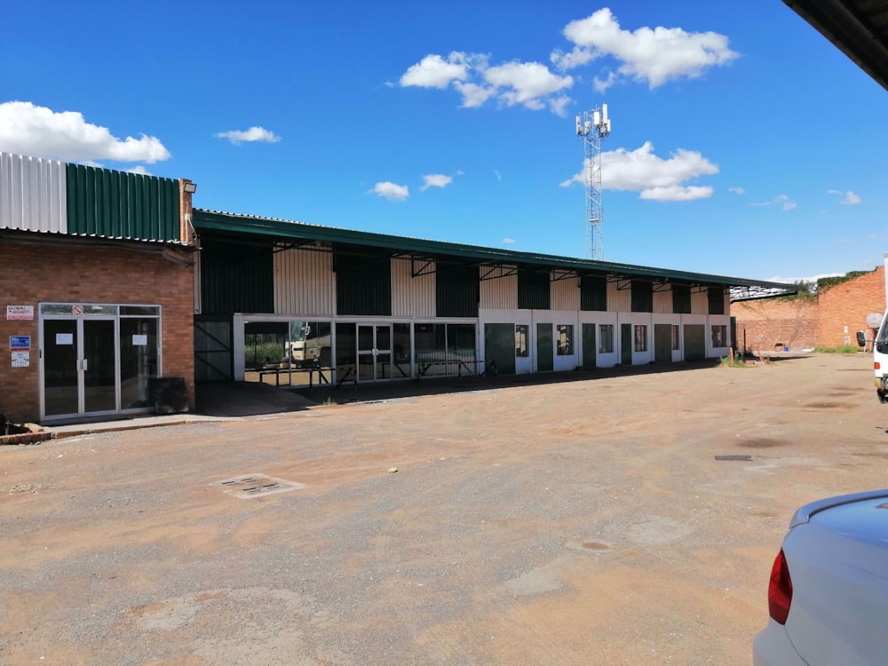 Commercial industrial property for sale in Kimberley - 1KJ1741360