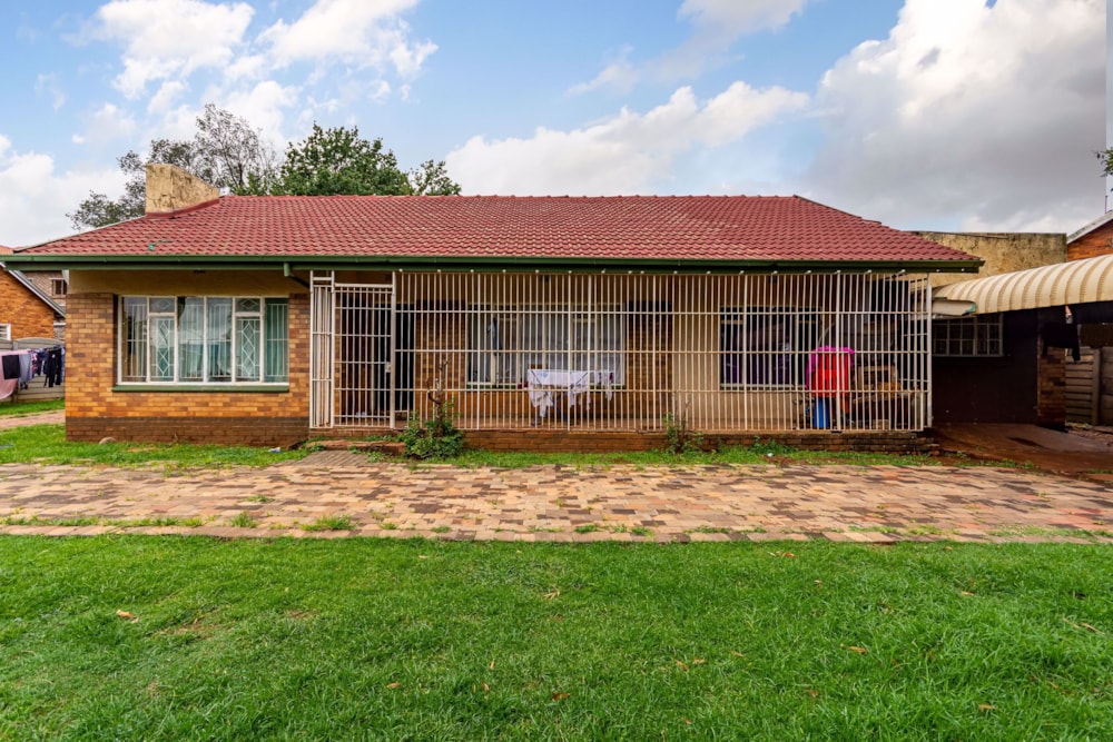 House for sale in Rhodesfield - EN1562315 House for sale in Rhodesfield - EN1562315