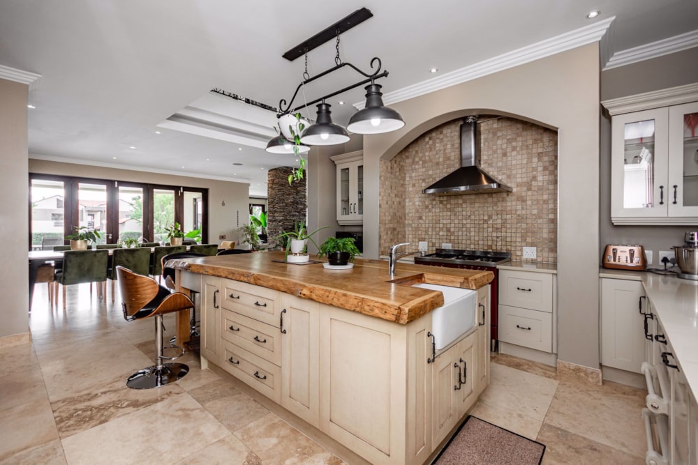 House for sale in Copperleaf - 1CE1563816