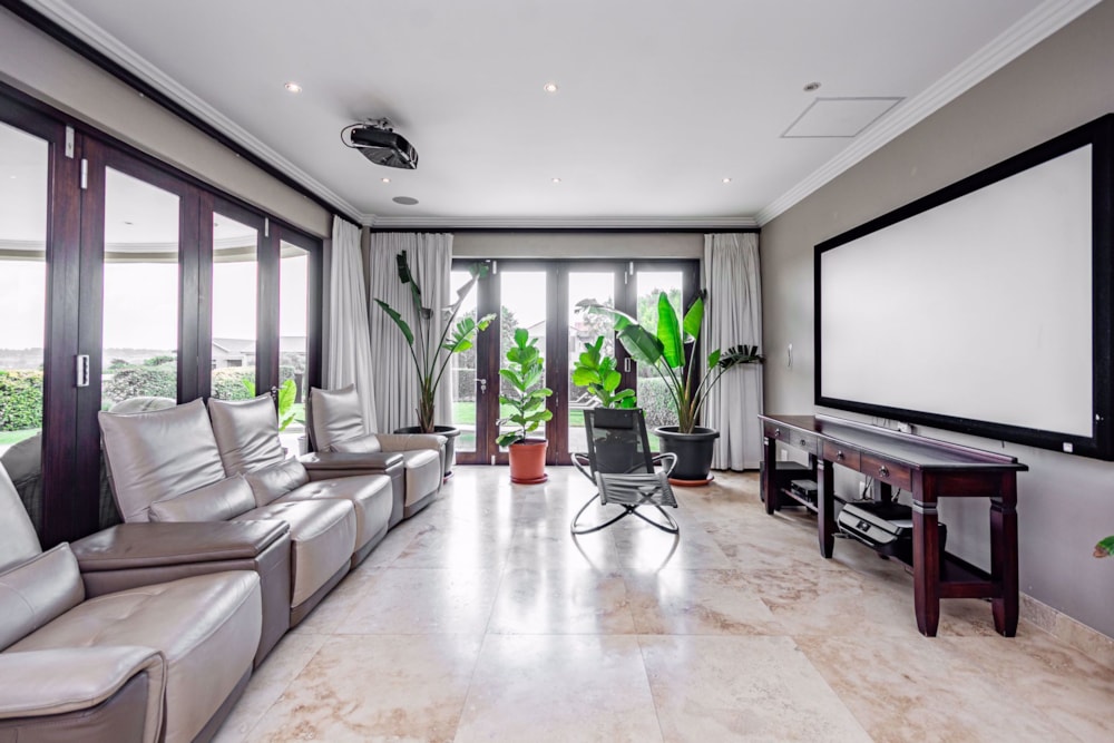 House for sale in Copperleaf - 1CE1563816