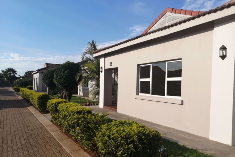 Security estate home to rent in Matola, Mozambique - 3MQ1443785 Security estate home to rent in Matola, Mozambique - 3MQ1443785