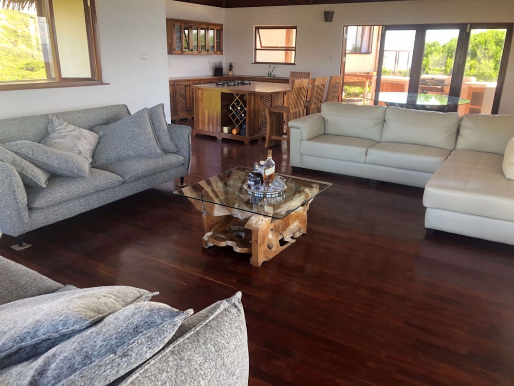 Beachfront villa for sale in Guinjata, Inhambane, Mozambique - 3MQ1741063 Beachfront villa for sale in Guinjata, Inhambane, Mozambique - 3MQ1741063