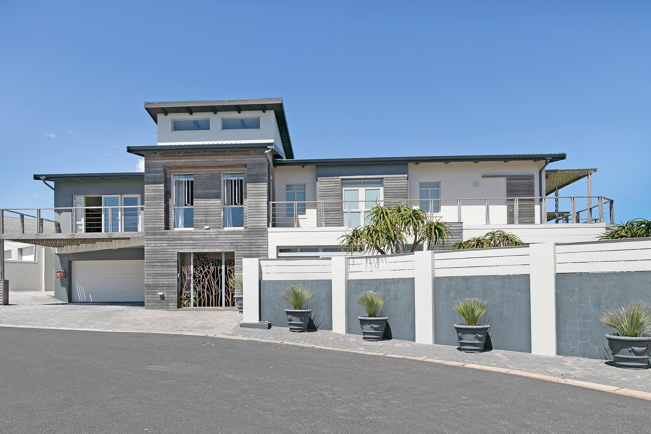 House for sale in Van Riebeeckstrand - 1TV1710694