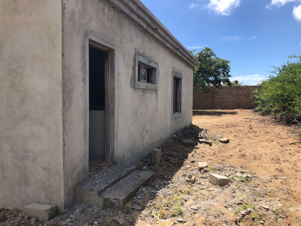 Bungalow for sale in Inhassoro, Mozambique - 3MQ1537336