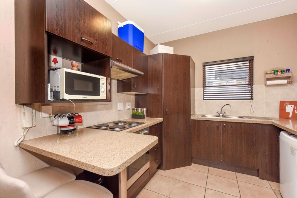 Garden apartment sold in Douglasdale - FW1681518 Garden apartment sold in Douglasdale - FW1681518