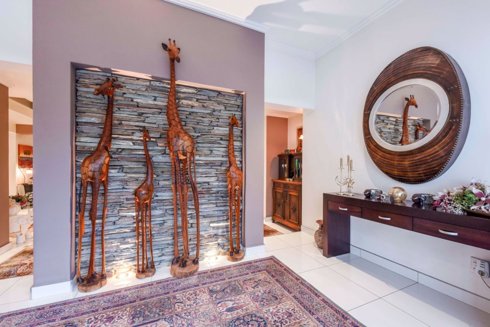 Security estate home for sale in Cedar Creek - FW1725942