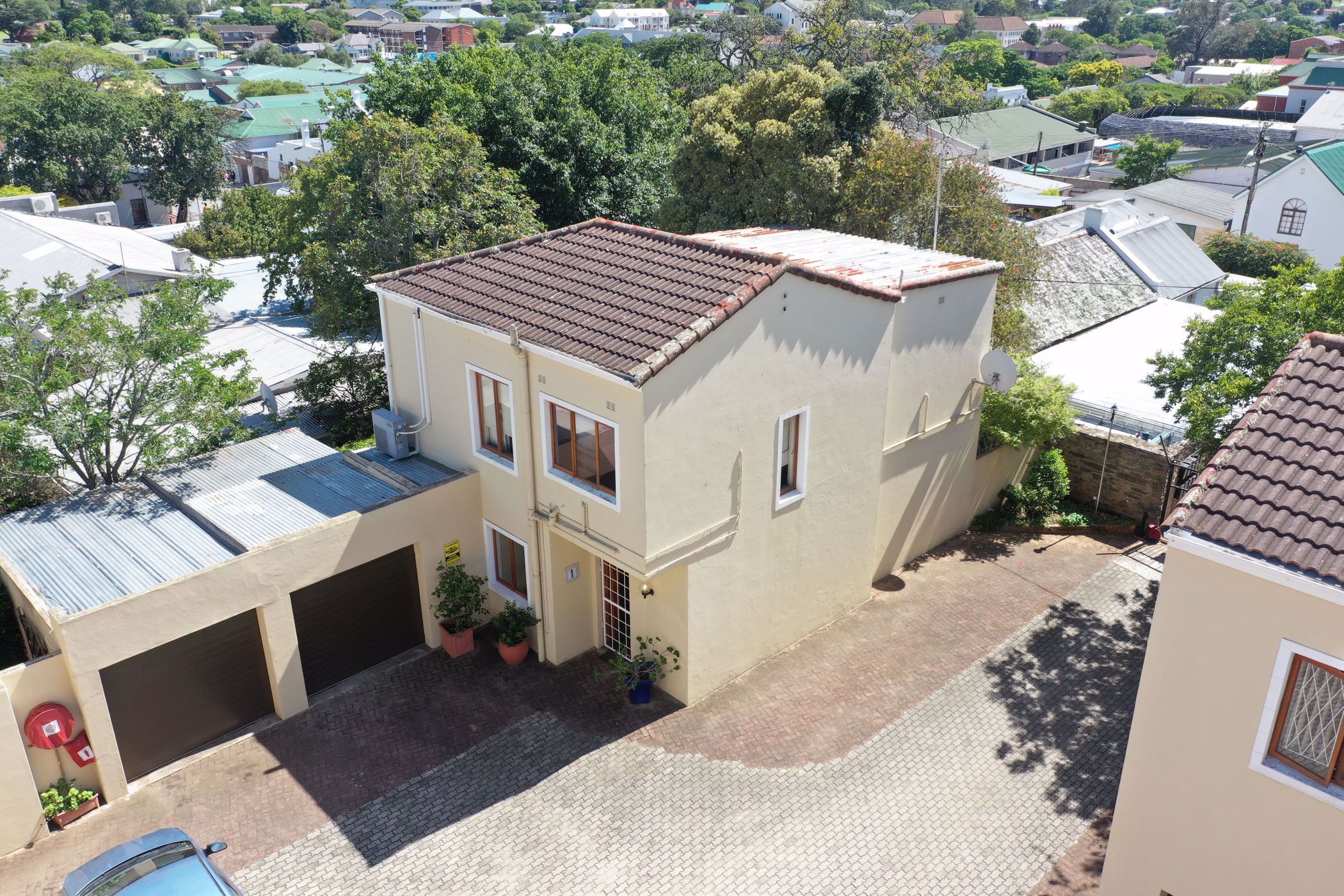 Apartment to rent in Grahamstown Central (Makhanda Central)  - 1GC1744585