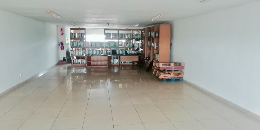 Commercial business to rent in Zinniaville - 1RU1564074