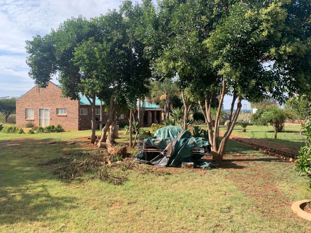 Smallholding for sale in Polokwane - 1PS1740714