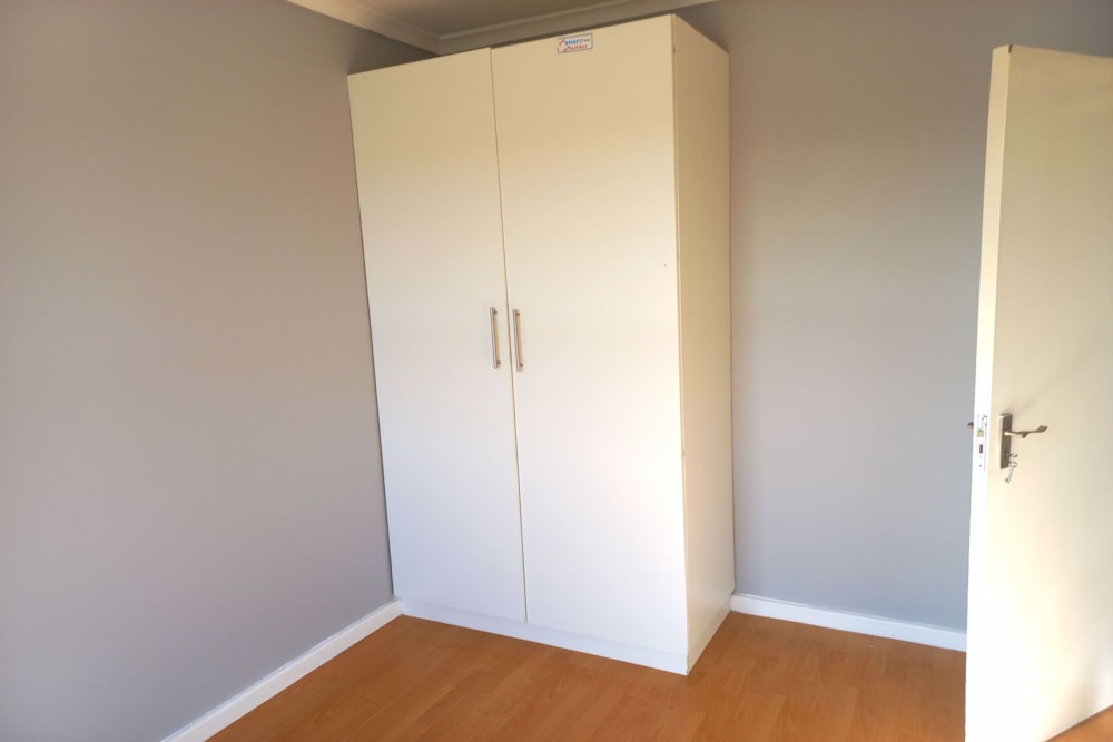 Security complex home to rent in Melkbosstrand - 1TV1718363 Security complex home to rent in Melkbosstrand - 1TV1718363