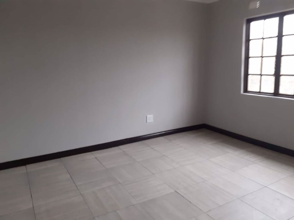 Apartment to rent in Southernwood, Mthatha - 1MH1729211