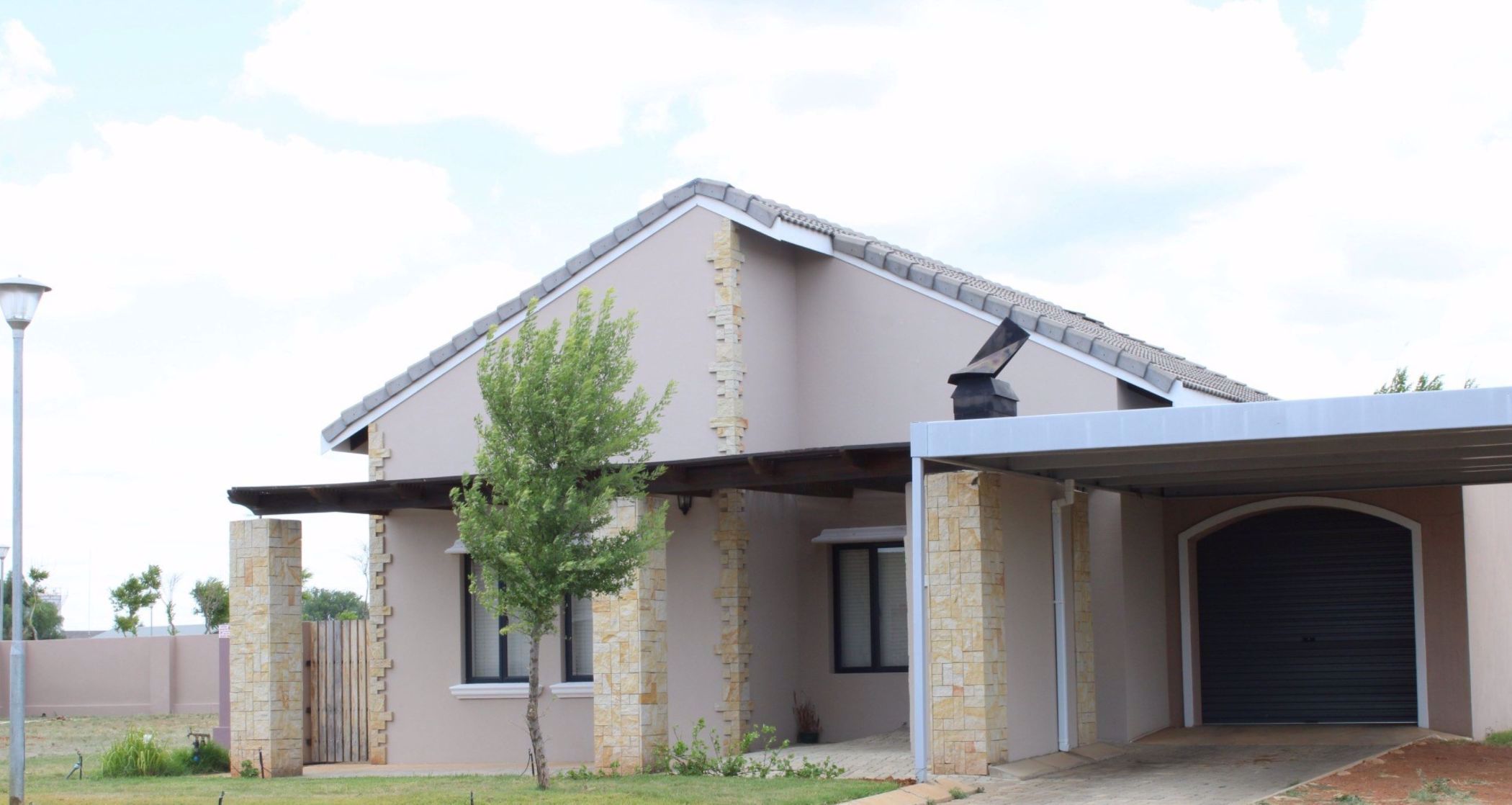 House sold in Vryburg - 1RN1692902