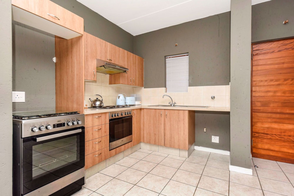 Apartment for sale in Douglasdale - FW1726920