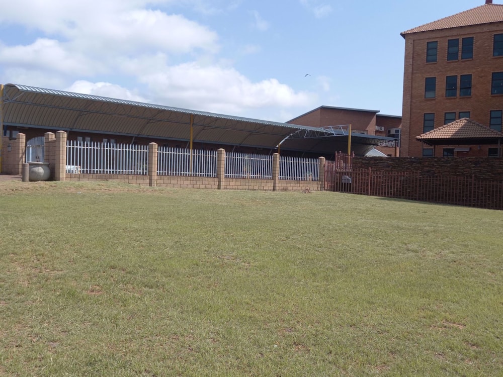 Commercial industrial property for sale in Ben Fleur - 1WD1565883 Commercial industrial property for sale in Ben Fleur - 1WD1565883