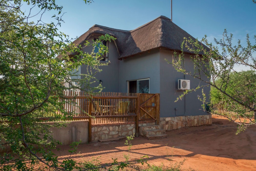 House let in Hoedspruit Wildlife Estate - 1HS1699288 House let in Hoedspruit Wildlife Estate - 1HS1699288
