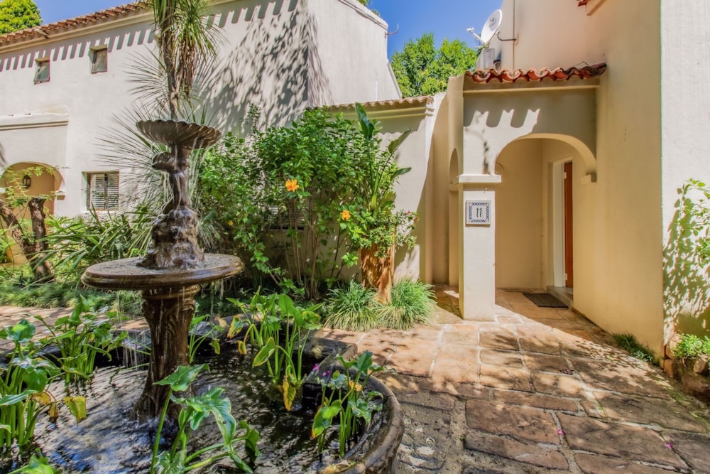 Double-storey cluster let in Eagles Landing - 1HR1678169 Double-storey cluster let in Eagles Landing - 1HR1678169