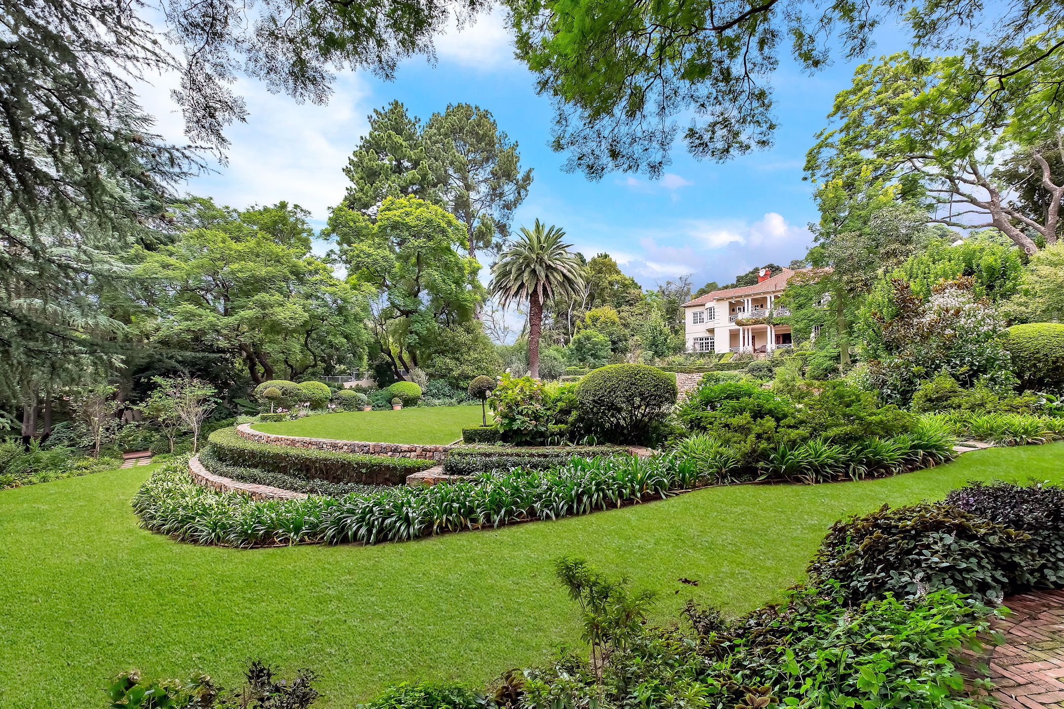 House for sale in Westcliff, Johannesburg - View 3