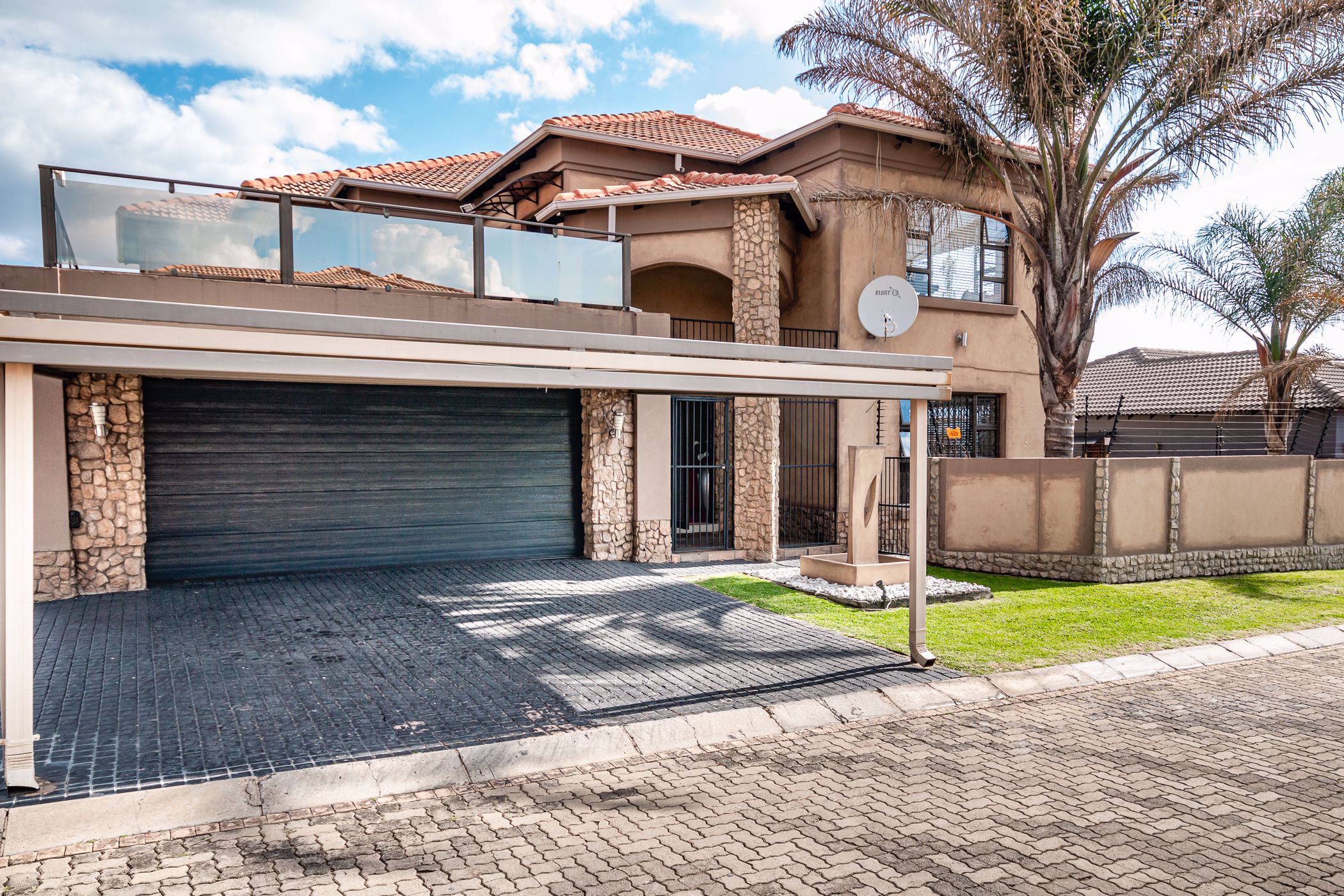 House for sale in Sonneveld - 1BJ1565940