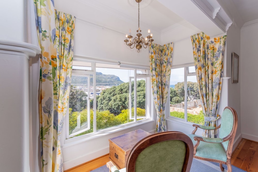 Double-storey house for sale in Fish Hoek - FH1729540 Double-storey house for sale in Fish Hoek - FH1729540