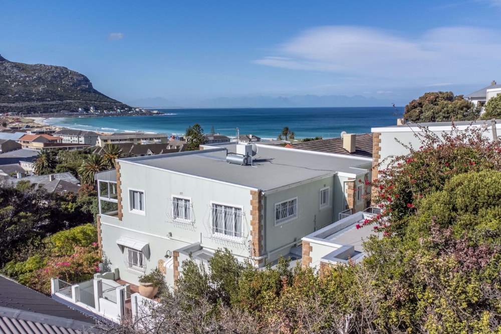 Double-storey house for sale in Fish Hoek - FH1729540 Double-storey house for sale in Fish Hoek - FH1729540