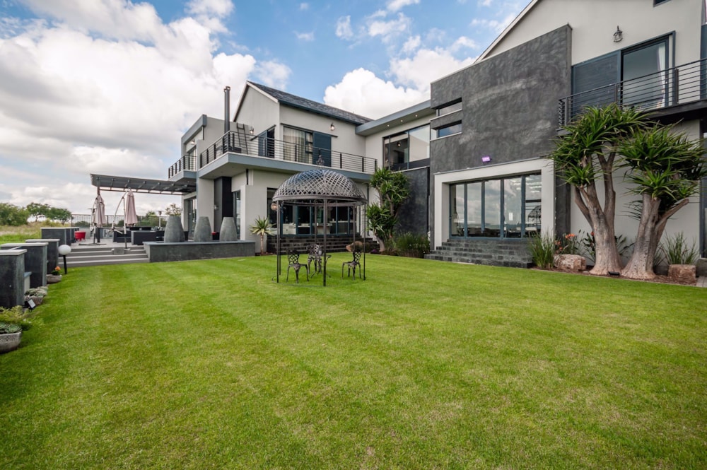 House for sale in Copperleaf - 1CE1565082