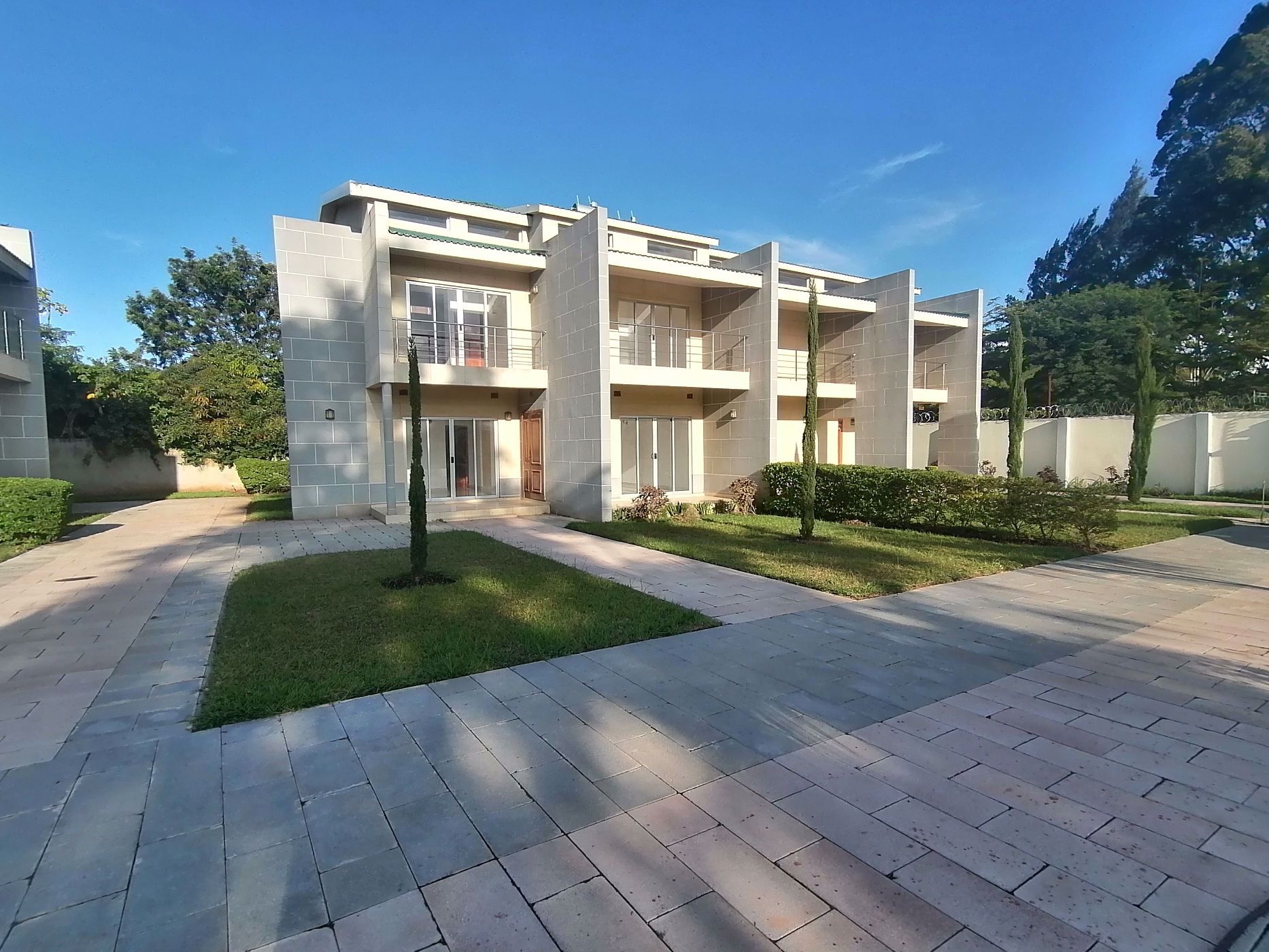 Double-storey apartment to rent in Kabulonga, Zambia - 3ZA1471113