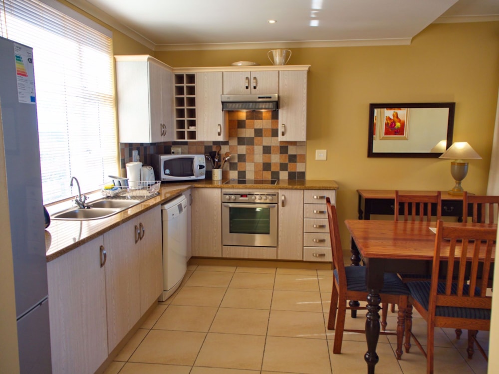 Apartment to rent in Pinnacle Point Golf Estate - 1MB1736552
