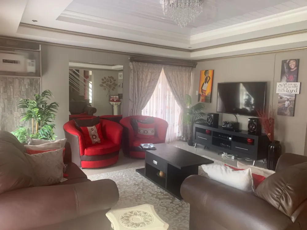 House for sale in Bendor Park - 1PS1691180
