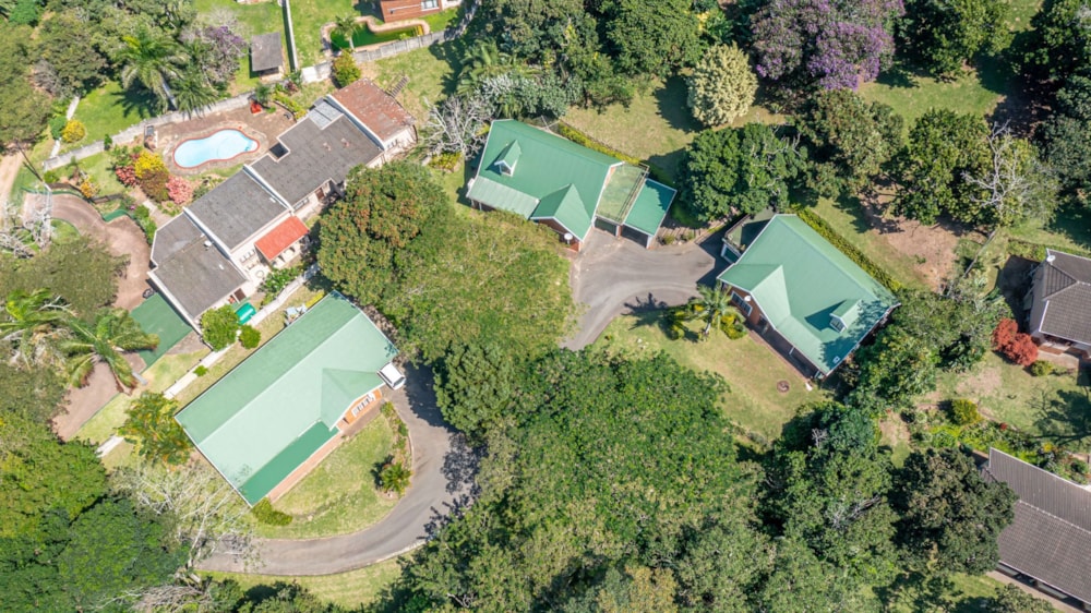 Security complex home for sale in Southport - 1PX1561113 Security complex home for sale in Southport - 1PX1561113