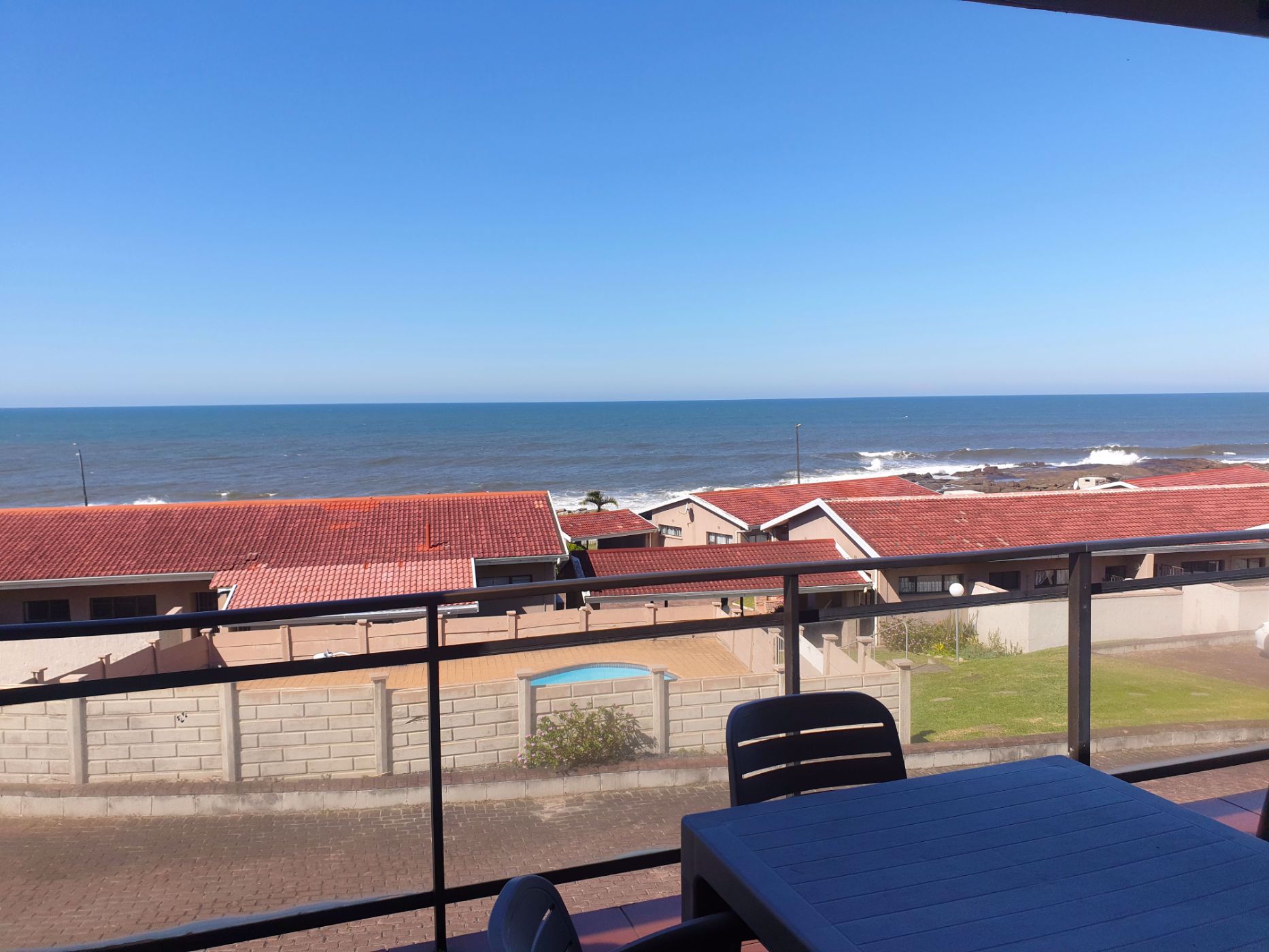 Townhouse for sale in Uvongo - 1PX1568938