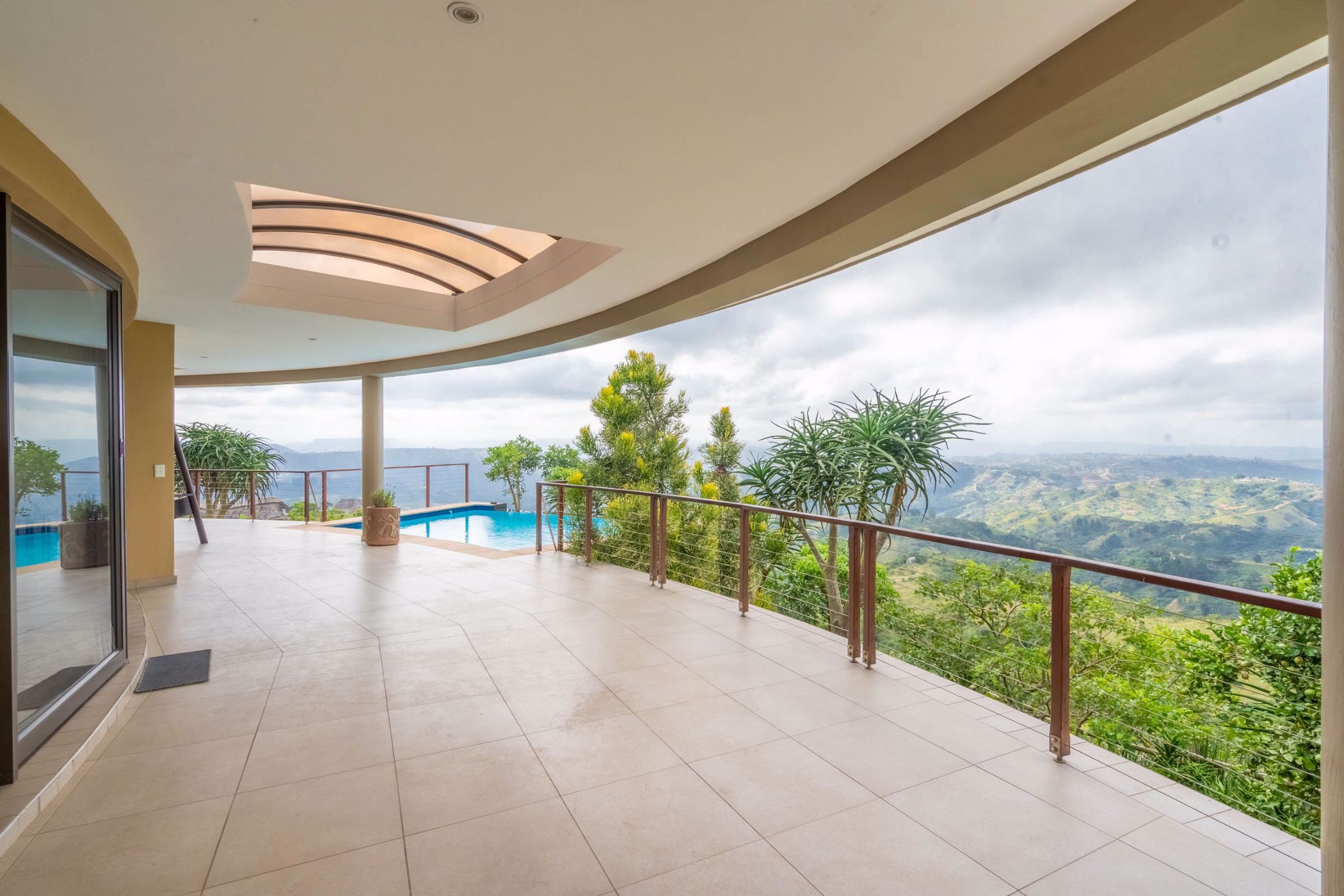 House for sale in Phezulu Estate - 1KF1743350