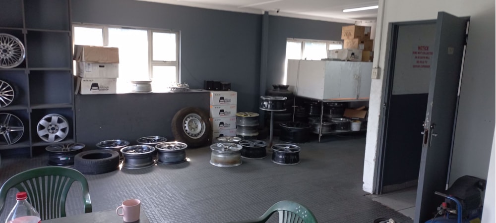 Commercial industrial property for sale in Umbogintwini - 1WB1566331