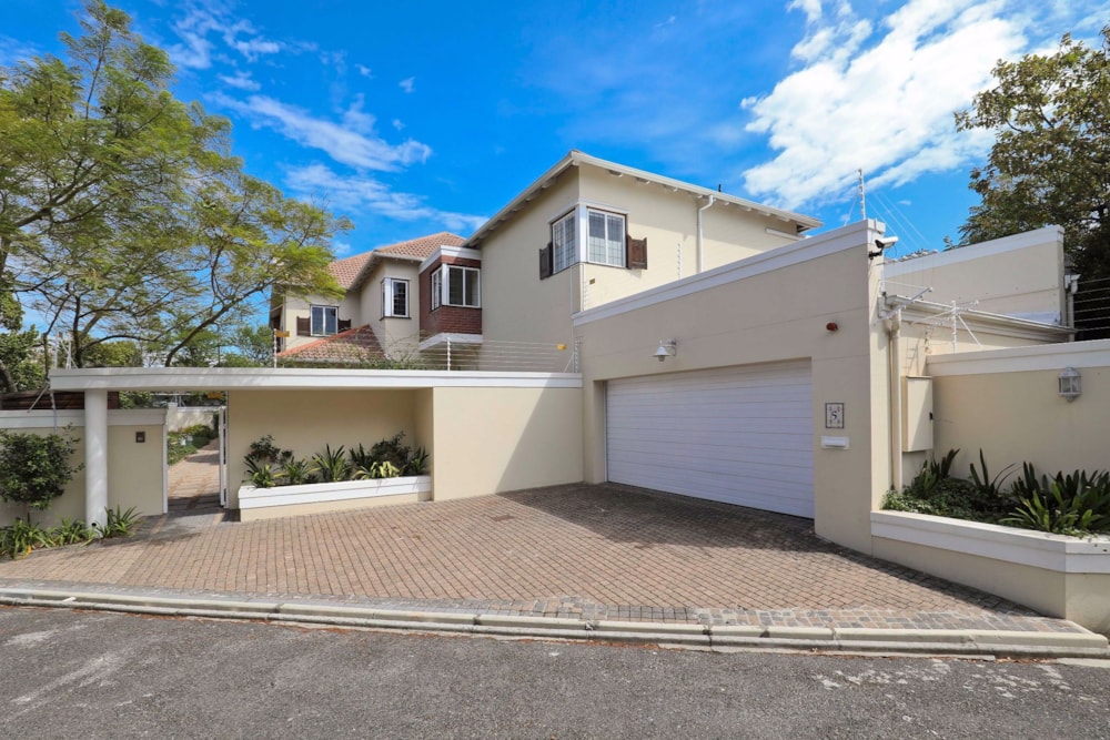 House to rent in Rondebosch - RBL1739652 House to rent in Rondebosch - RBL1739652