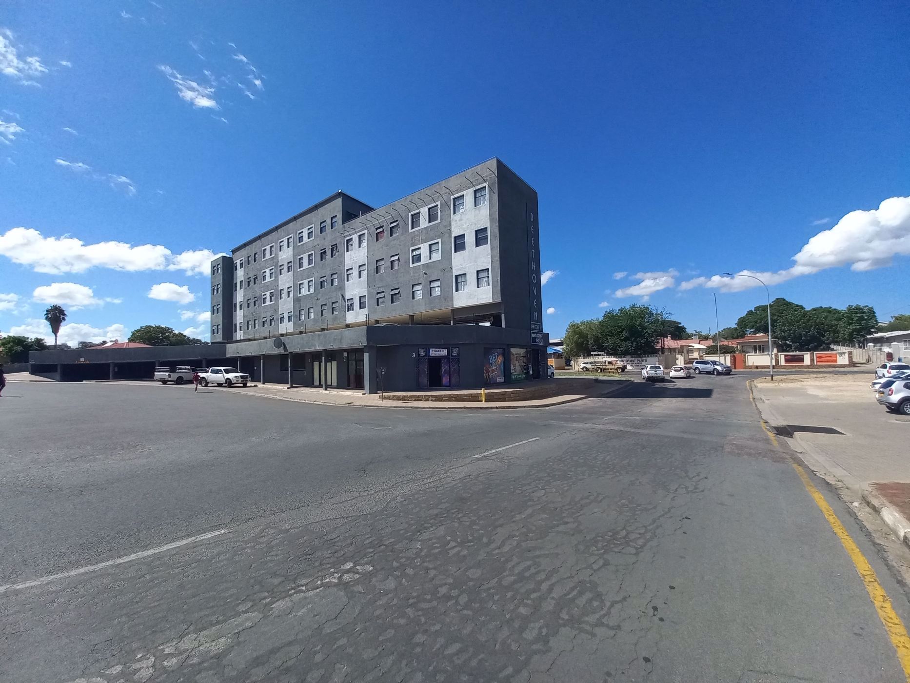 Commercial retail property for sale in Windhoek, Namibia - 3NM1566650
