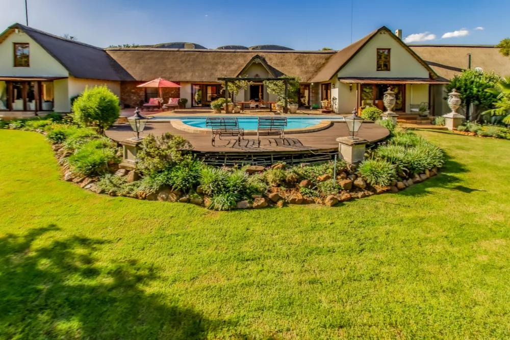 Security estate home for sale in KShane - 1HR1635877 Security estate home for sale in KShane - 1HR1635877