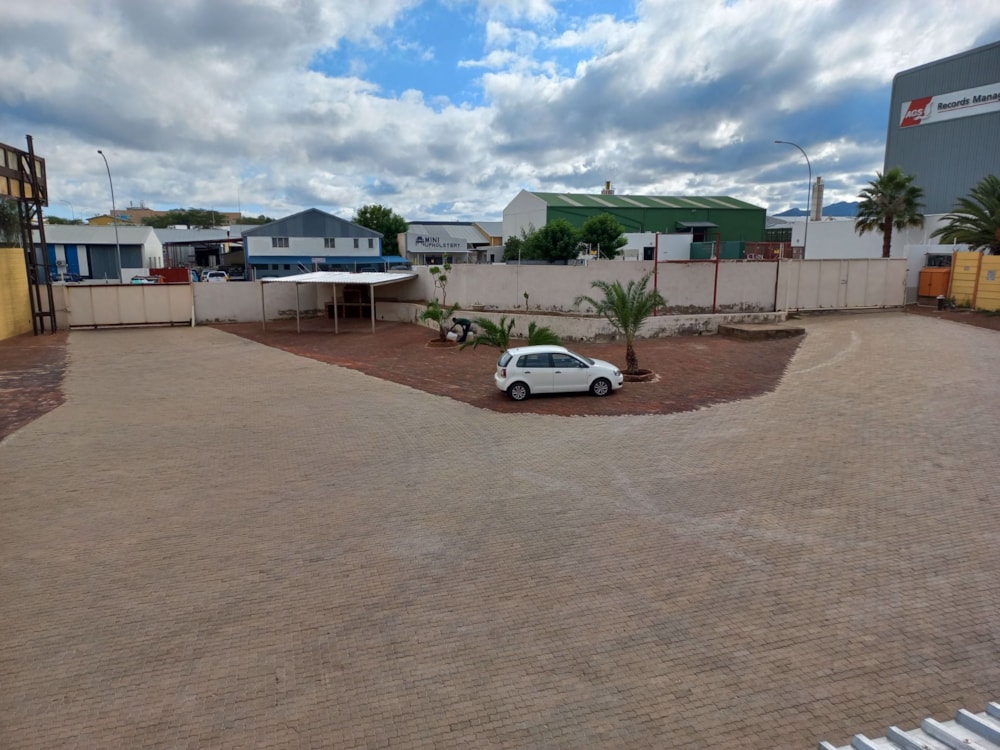 Commercial industrial property for sale in Windhoek, Namibia - 3NM1729969