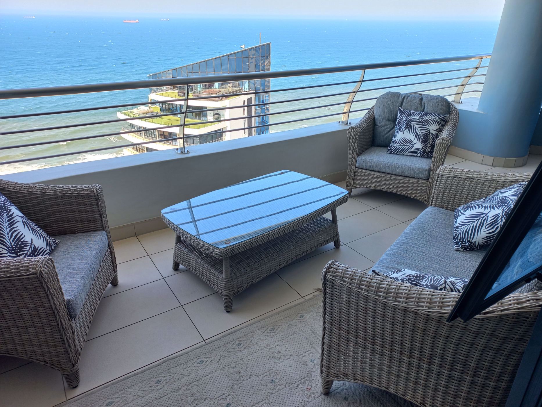 Apartment for sale in uMhlanga Rocks - 1ND1567072