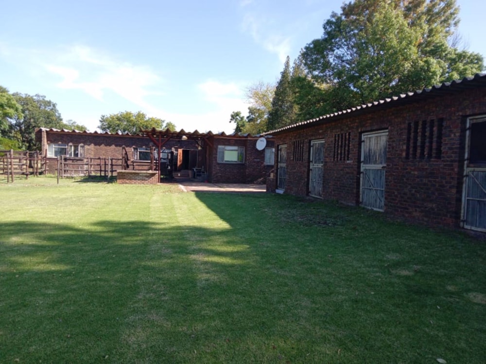 Commercial business for sale in Middelburg South (Mpumalanga South)  - 1MD1567202