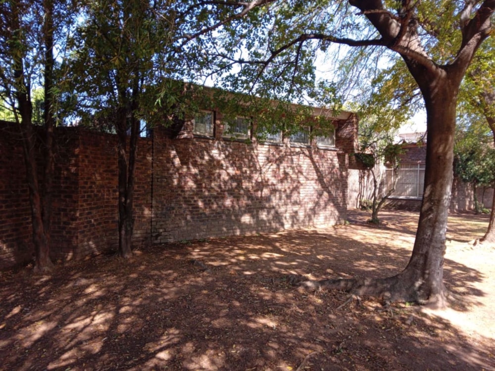 Commercial business for sale in Middelburg South (Mpumalanga South)  - 1MD1567202