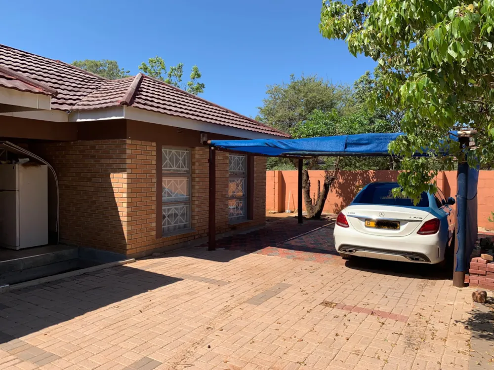 House for sale in Tlokweng, Botswana - 3BO1567634 House for sale in Tlokweng, Botswana - 3BO1567634