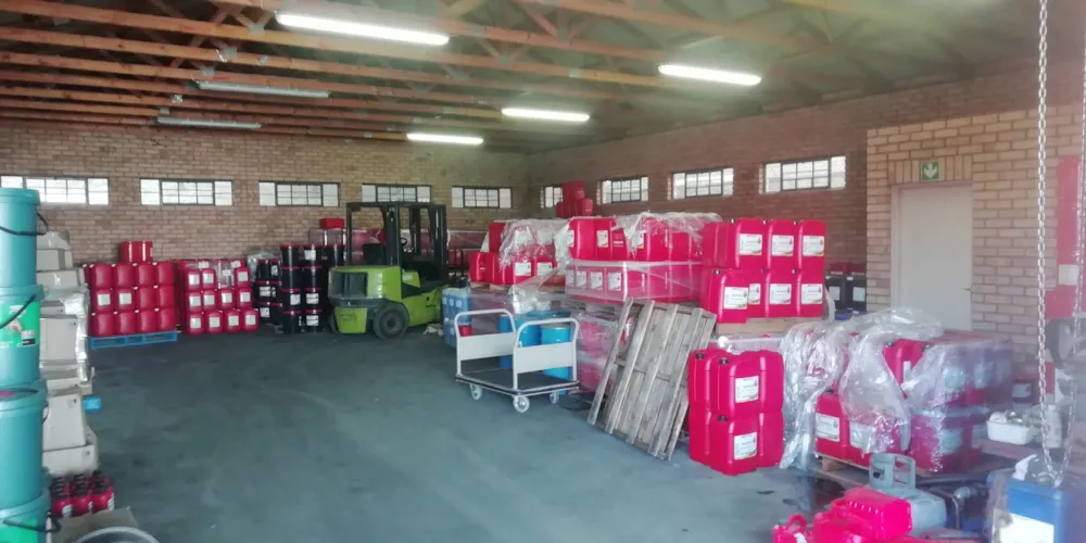 Commercial industrial property for sale in Oos Einde, Rustenburg - 1RU1567781 Commercial industrial property for sale in Oos Einde, Rustenburg - 1RU1567781