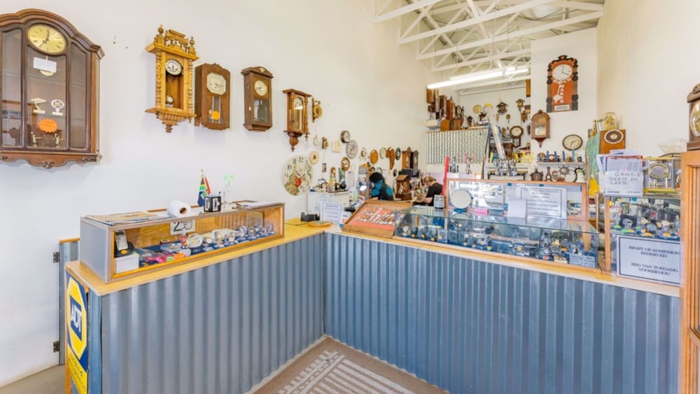 Commercial retail property for sale in Bredasdorp - 1SW1567734 Commercial retail property for sale in Bredasdorp - 1SW1567734