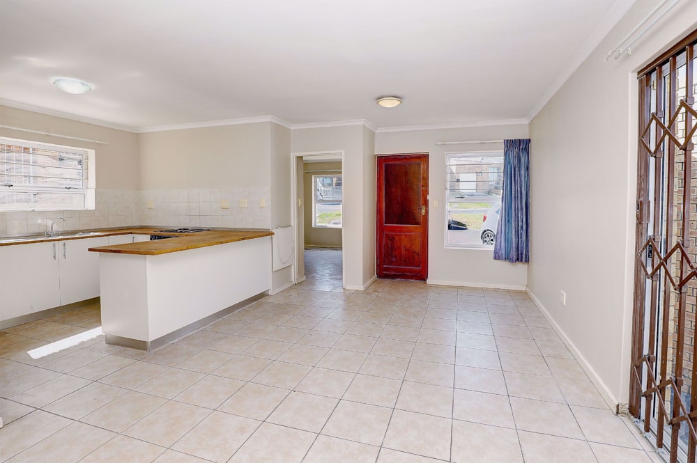 House let in Protea Heights - NSL1682219 House let in Protea Heights - NSL1682219