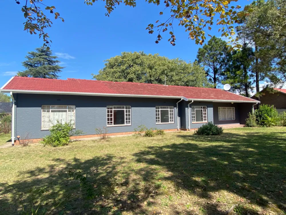 House let in Barry Hertzog Park - 1NW1717259