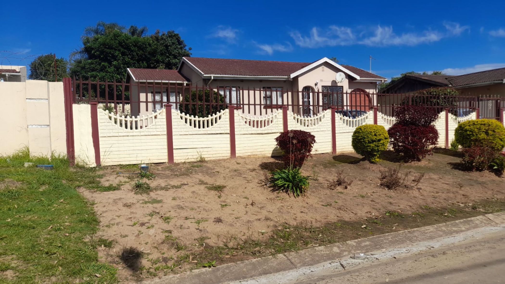 House for sale in Mthatha Central - 1MH1592044