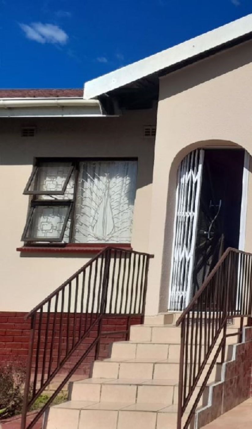 House for sale in Mthatha Central - 1MH1592044 House for sale in Mthatha Central - 1MH1592044