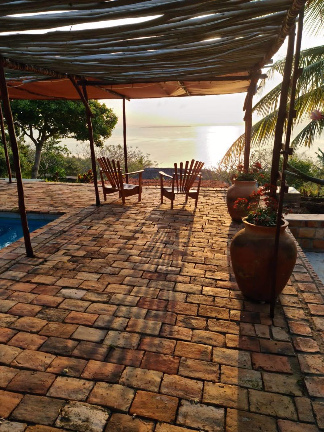 Beachfront villa for sale in Praia da Barra, Mozambique - 3MQ1568857