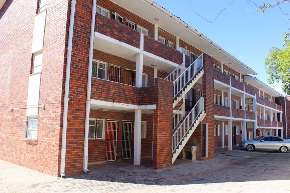 Bachelor apartment for sale in Grahamstown Central (Makhanda Central)  - 1GC1569108