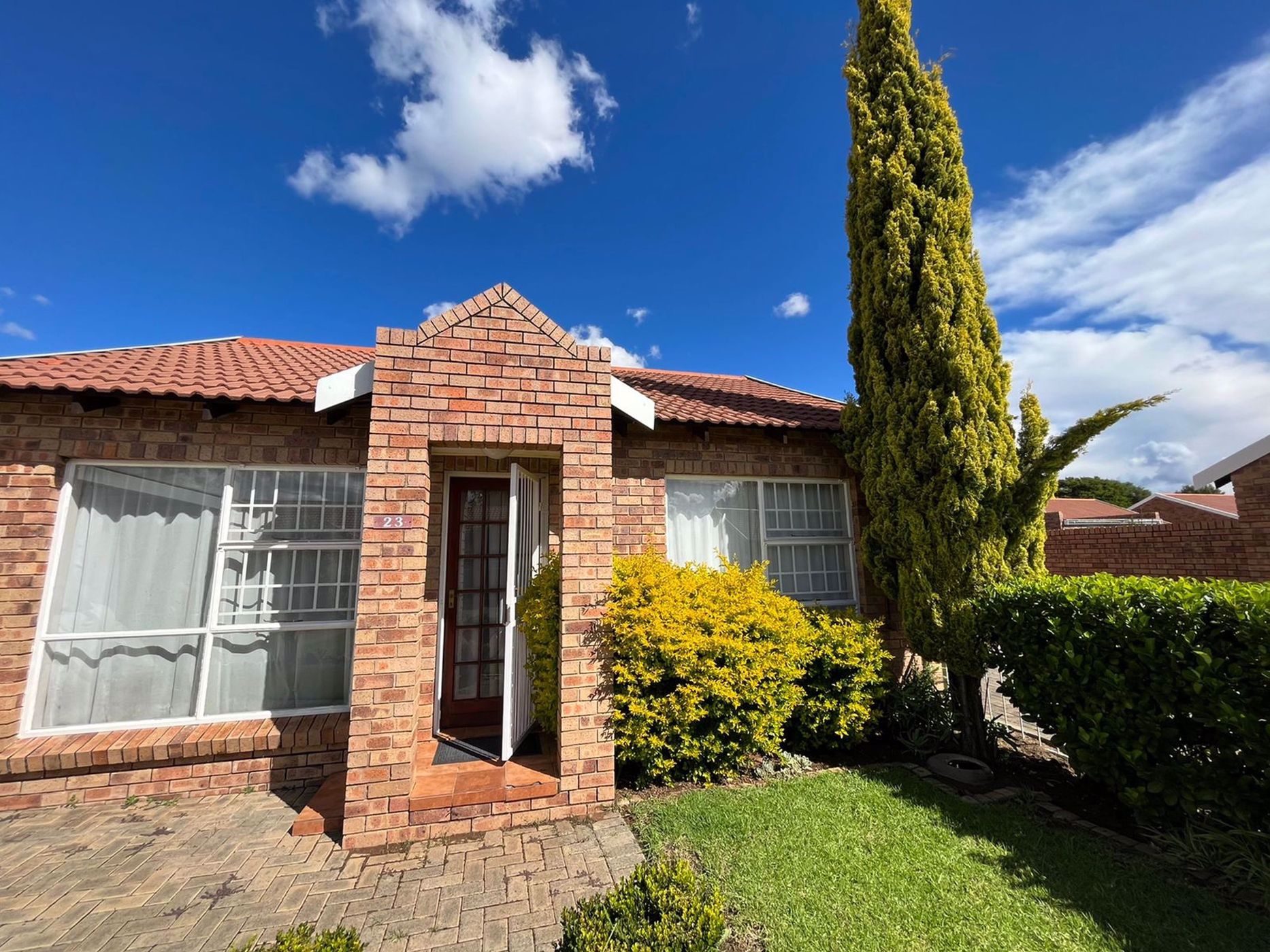 Townhouse for sale in Universitas - 1BX1649670