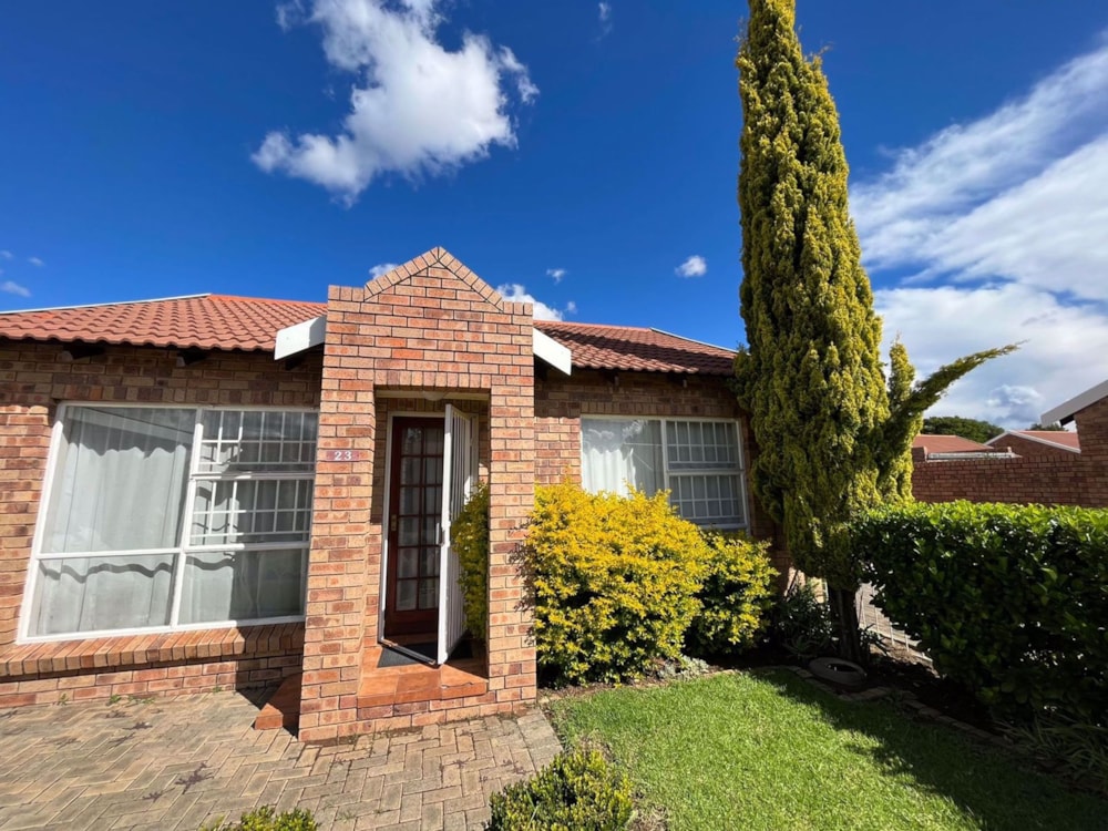 Townhouse for sale in Universitas - 1BX1649670 Townhouse for sale in Universitas - 1BX1649670